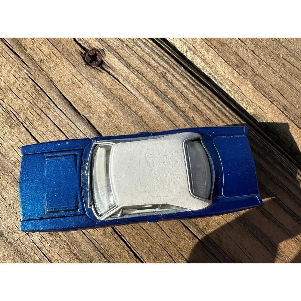 Greenlight Muscle Car Garage Hobby Collection 1968 Plymouth GTX Convertible 1:64